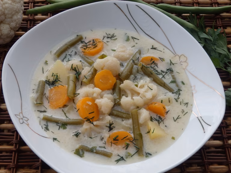 Zupa jarzynowa z koperkiem