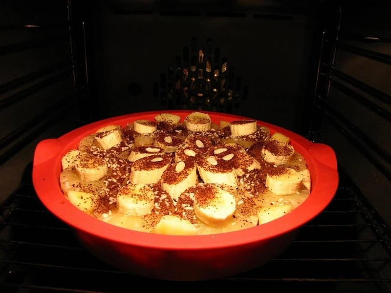 zapiekany : ryż + ananas + jabłka + banany