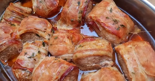 Polędwiczki pieczone w szynce