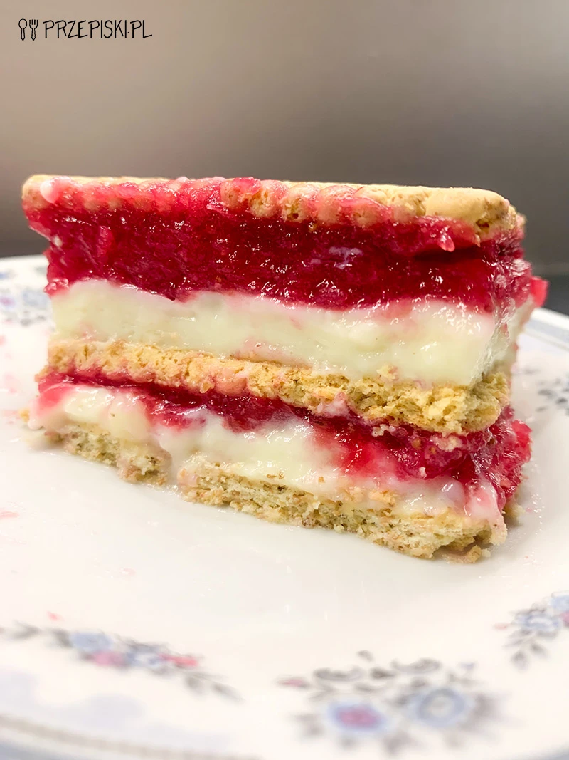 Truskawkowa Napoleonka bez Pieczenia