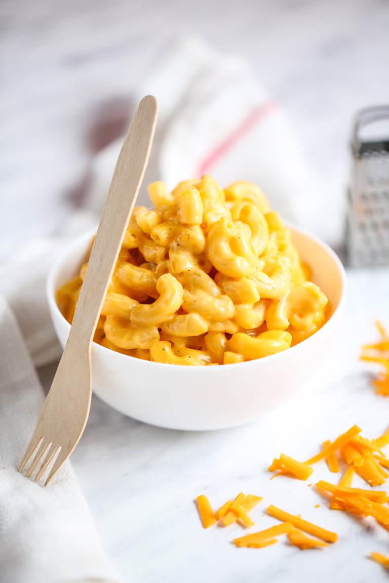 Mac and Cheese, czyli makaron w kremowym, serowym sosie