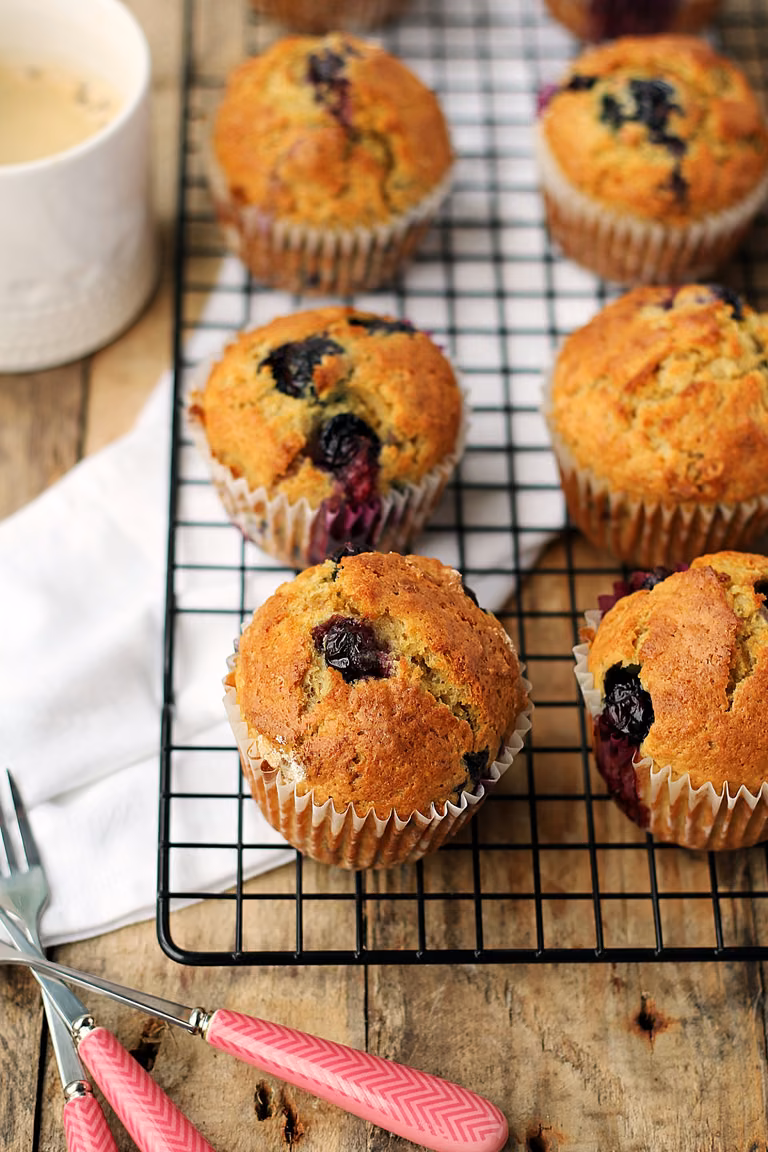 Muffiny z borówkami na maślance