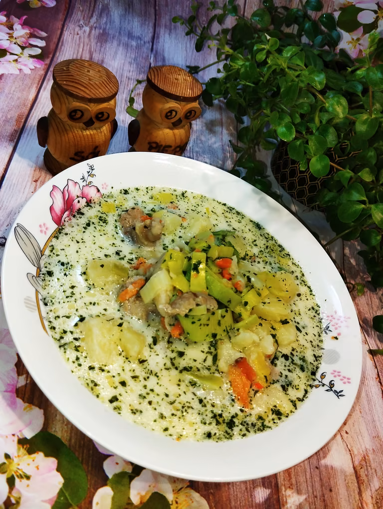 ZUPA Z PORA