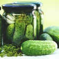 Popularna metoda kiszenia ogórków negatywnie wpływa na zdrowie! Nigdy tak nie rób!