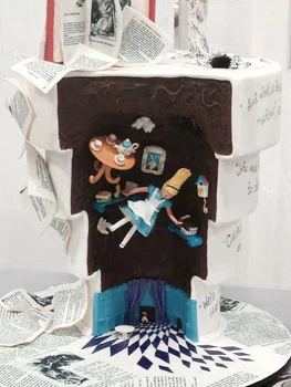 Torcik z bajki Alicja w krainie czarów