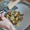 ŚRODA: DOMOWE GNOCCHI Z BOCZNIAKAMI