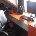 jak samemu w 15 min i za mniej niż 10 zł odnowić zniszczone biurko
