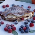 Kakaowe naleśniki z mascarpone i owocami