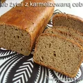 Chleb żytni z karmelizowaną cebulą