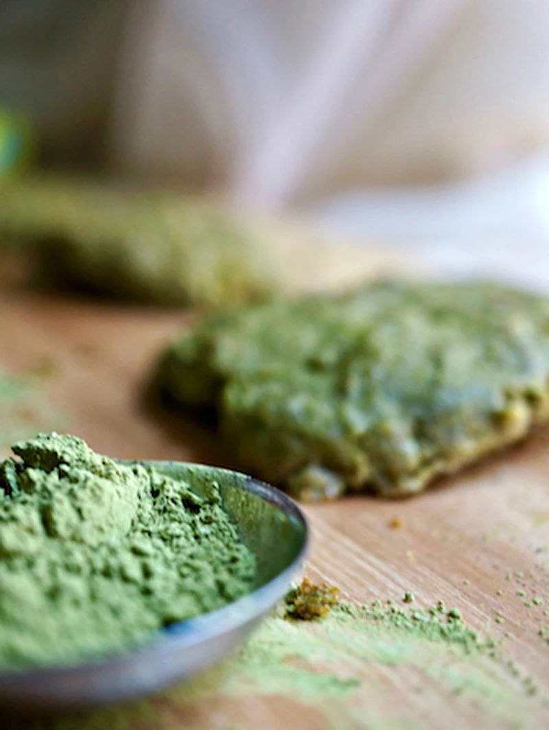 Kruche Ciastka z Zieloną Herbatą Matcha