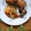 Udźce kurczaka pieczone z ziemniakami i pieczarkami w majeranku