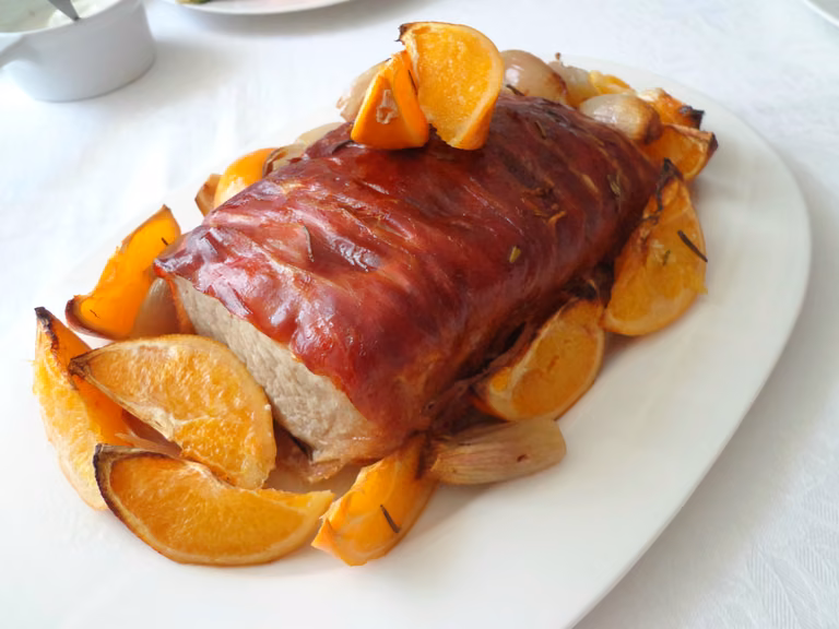 Pieczony schab z szynką parmeńską i pomarańczami