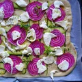 Pizza z burakami i cukinią