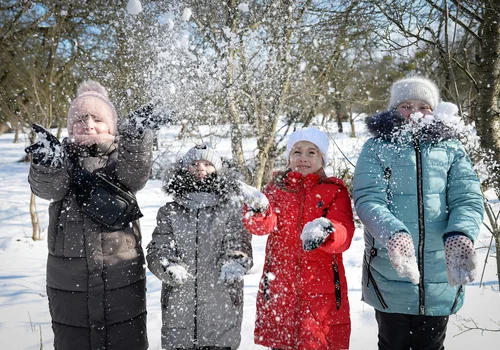Tysiące uczniów zostaną w domach. Lista szkół z zawieszonymi lekcjami rośnie!