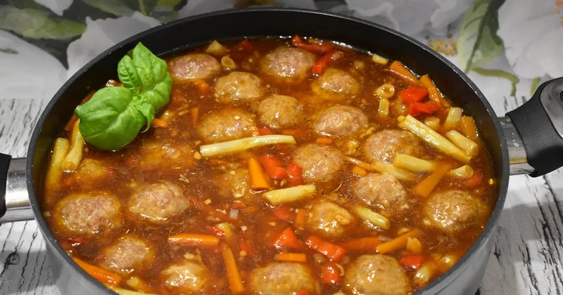 Kuleczki mielone w pysznym sosie