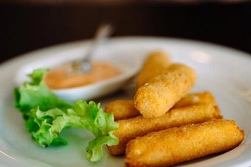 Smażony ser mozzarella