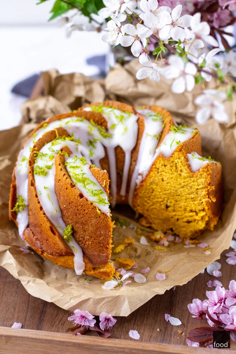 Babka z mango i lukrem limonkowym