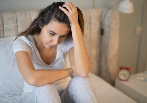 „Jesteśmy świeżo po rozstaniu, ale Sylwester był opłacony. Czy to nie chore, że mamy spać w jednym apartamencie?” - pisze Marta [LIST]