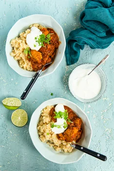Tagine (tażin) wołowy z bakłażanem i quinoa