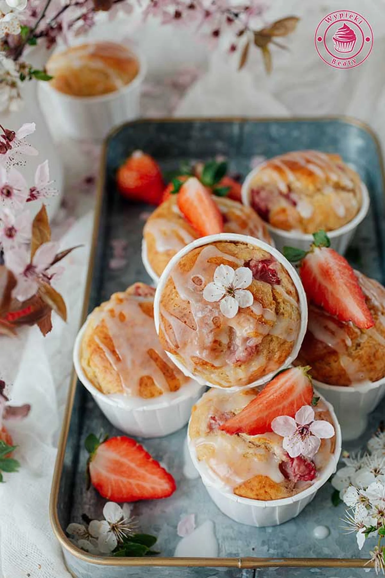 Jogurtowe muffinki z truskawkami