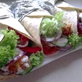 Tortilla z kurczakiem i warzywami