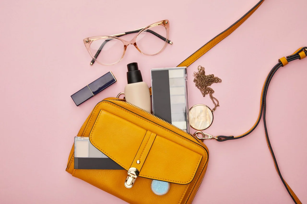 7 trików, aby Twoja torebka była zawsze uporządkowana