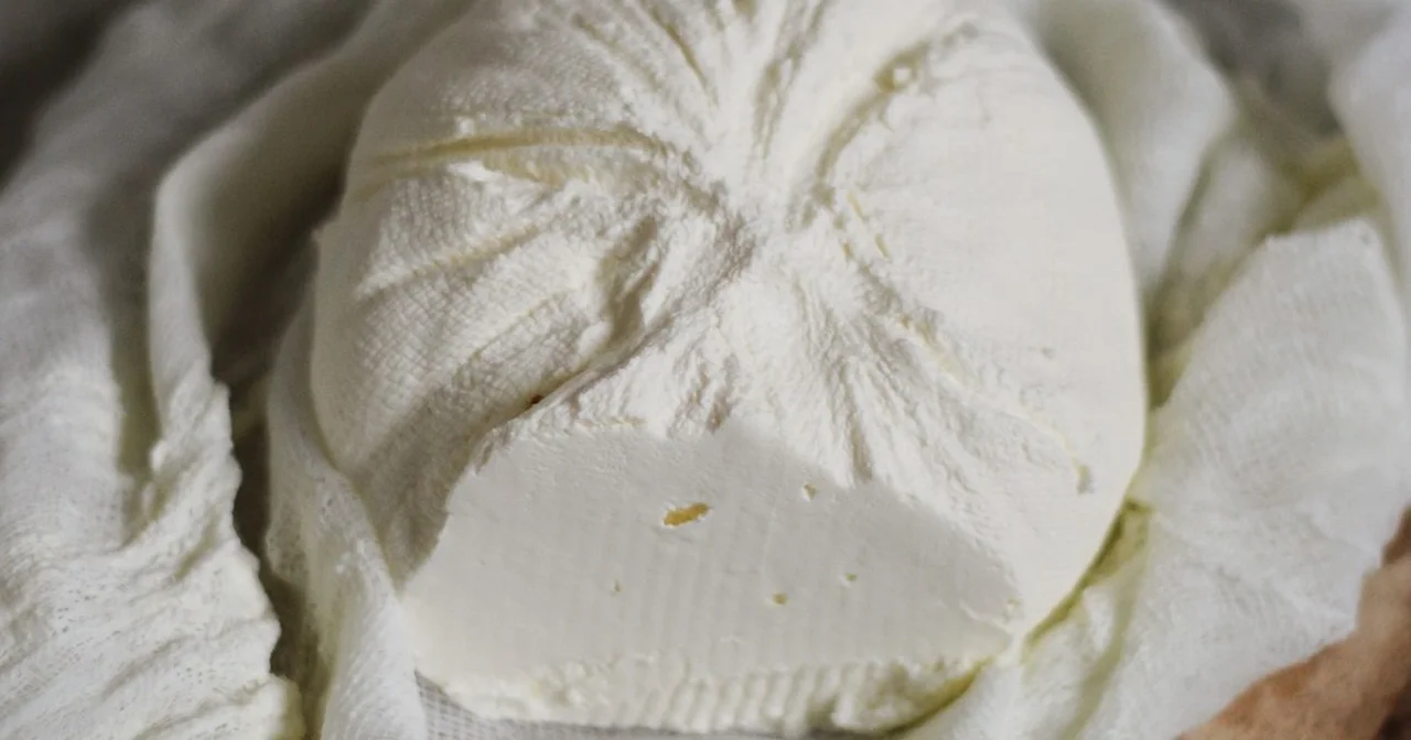 Najłatwiejszy ser na świecie. Ser z jogurtu greckiego - Labneh.