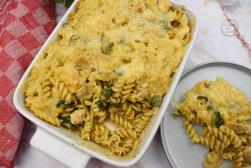 Zapiekanka z kurczakiem i pieczarkami - Tylko sprawdzone przepisy!