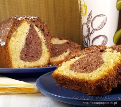 Babka piaskowa dwukolorowa
