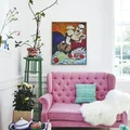 Pikowana, różowa sofa