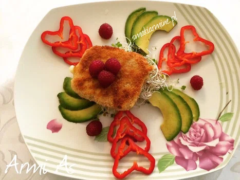 „Poduszki” serowe (smażona mozarella otulona szynką szwarcwaldzką)