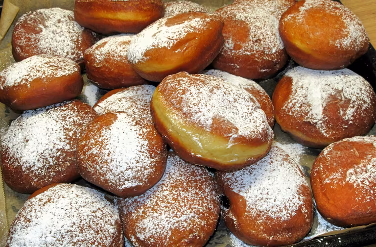 Rewelacyjny przepis na idealne pączki, puszyste, długo świeże HIT na TŁUSTY CZWARTEK (z dodatkiem ziemniaków) +FILM