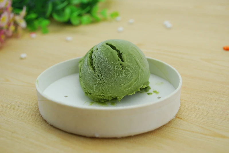 Kremowe lody z awokado