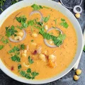 Szybka zupa curry z ciecierzycą