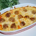 Pulpety pieczone w sosie serowym