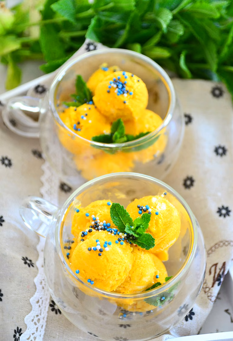 Lody mango lassi