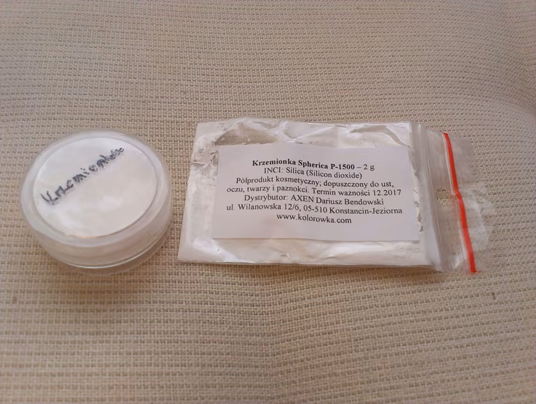 DIY: Naturalny matujący puder do twarzy