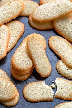 Kocie języczki – ciasteczka na białkach (4 składniki)