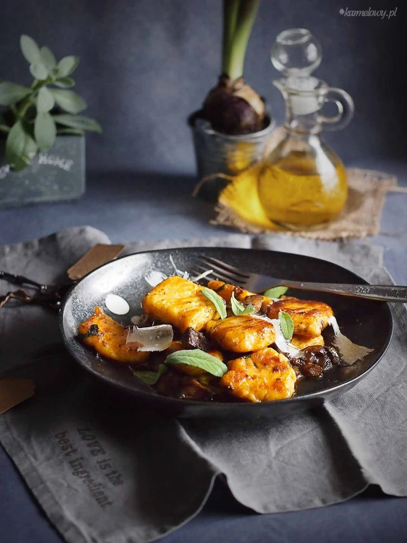 Gnocchi z szałwią i grzybami
