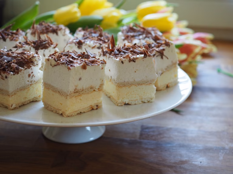 Ciasto bez pieczenia z budyniem i herbatnikami