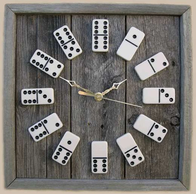 Zegar domino