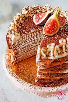 Naleśnikowy tort tiramisu