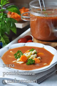 Zupa pomidorowa z makaronem