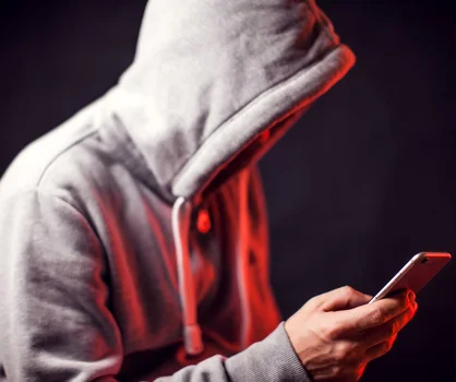 Otworzysz zdjęcie, a pieniądze znikną z konta!? Eksperci ostrzegają przed nowym oszustwem!