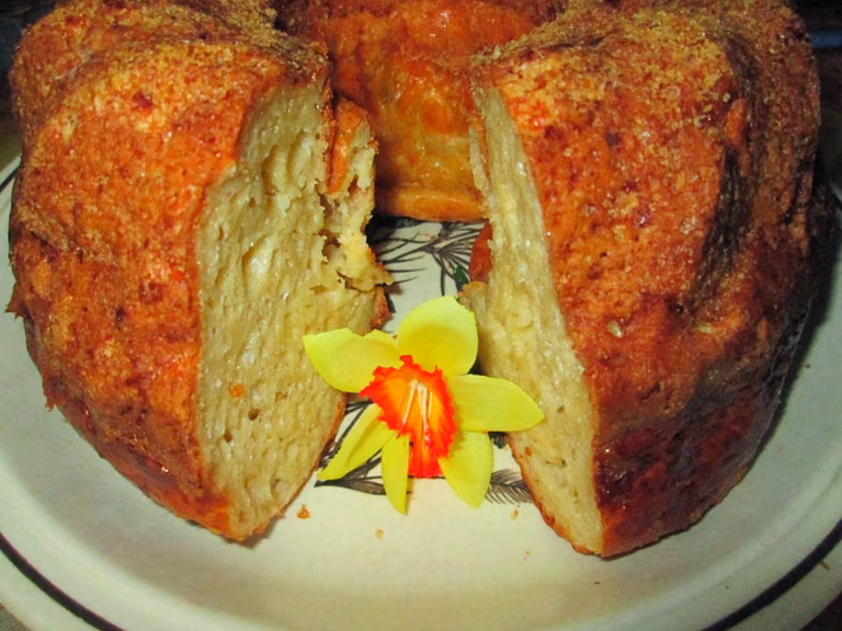 Babka Wielkanocna z zsiadłego mleka bez cukru