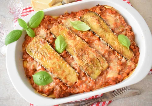 Lasagne z bakłażanem i mięsem mielonym