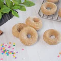 Doughnuts'y cynamonowe pieczone