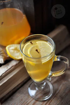 Herbata z lipy z miodem