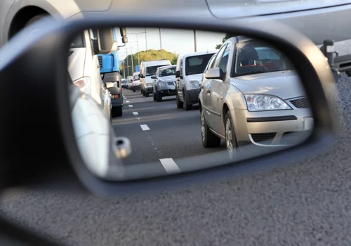 Nowe, surowsze wytyczne dotyczące prawa jazdy: Wiele osób straci pracę, a ceny wzrosną o 50%!