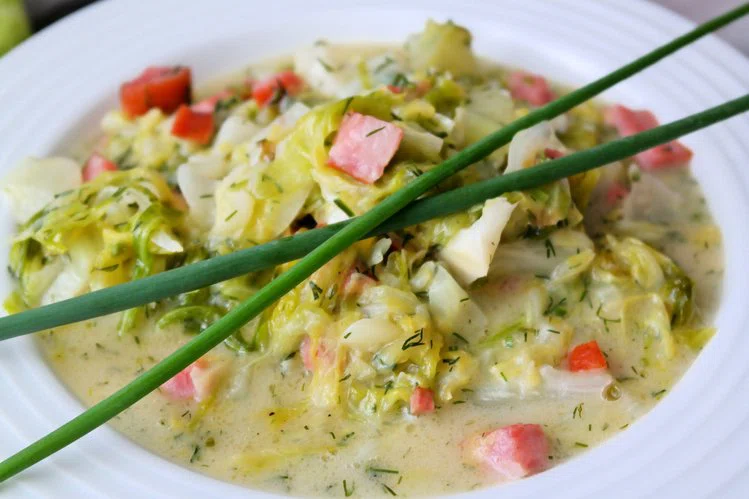 Zdjęcie TOP 12 przepisów na MŁODĄ KAPUSTĘ! Od KobieceInspiracje.pl #3